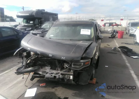 2018 Ford Flex Limited z USA, uszkodzony, nr VIN 2FMGK5D82JBA07131